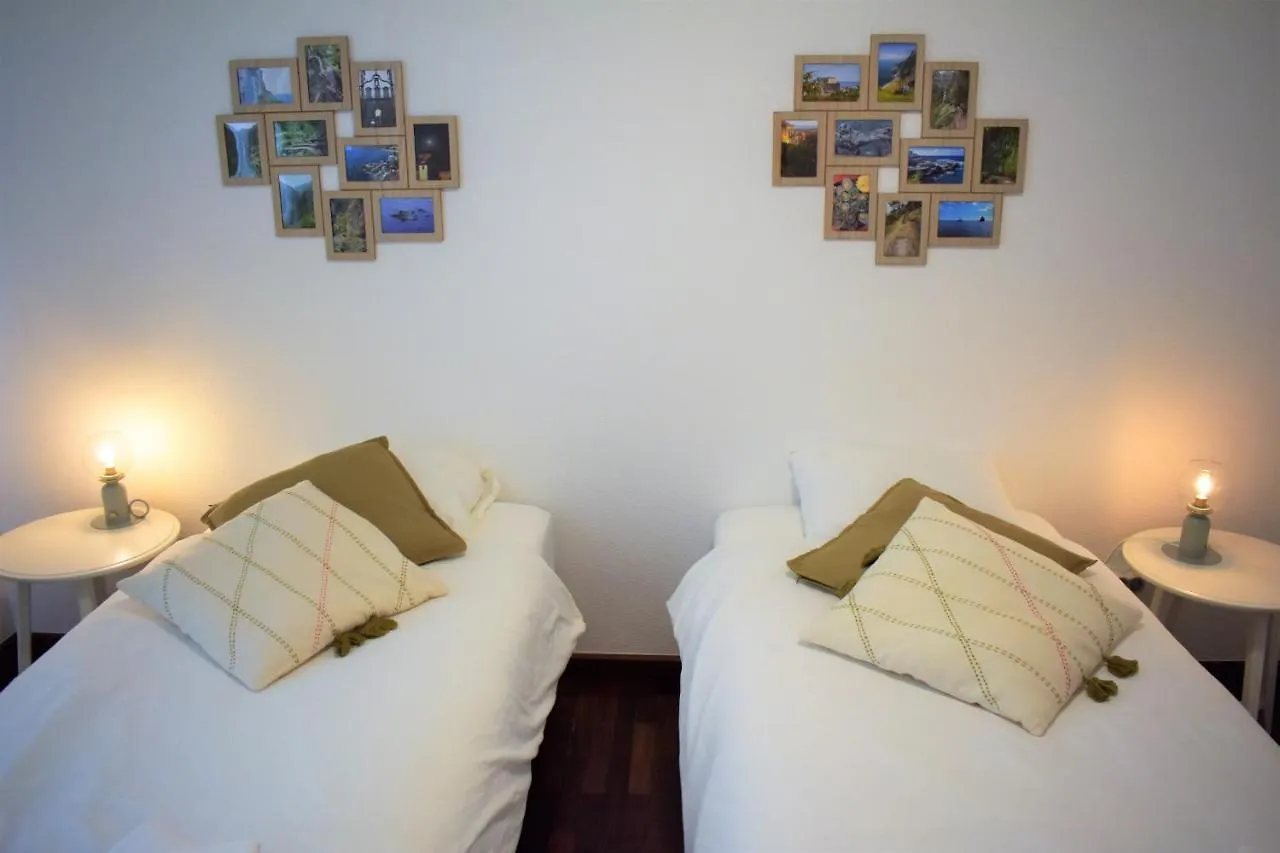 Madeira, 3 Bedroom Apartment With Ocean Views In Funchal  Funchal (Madeira)