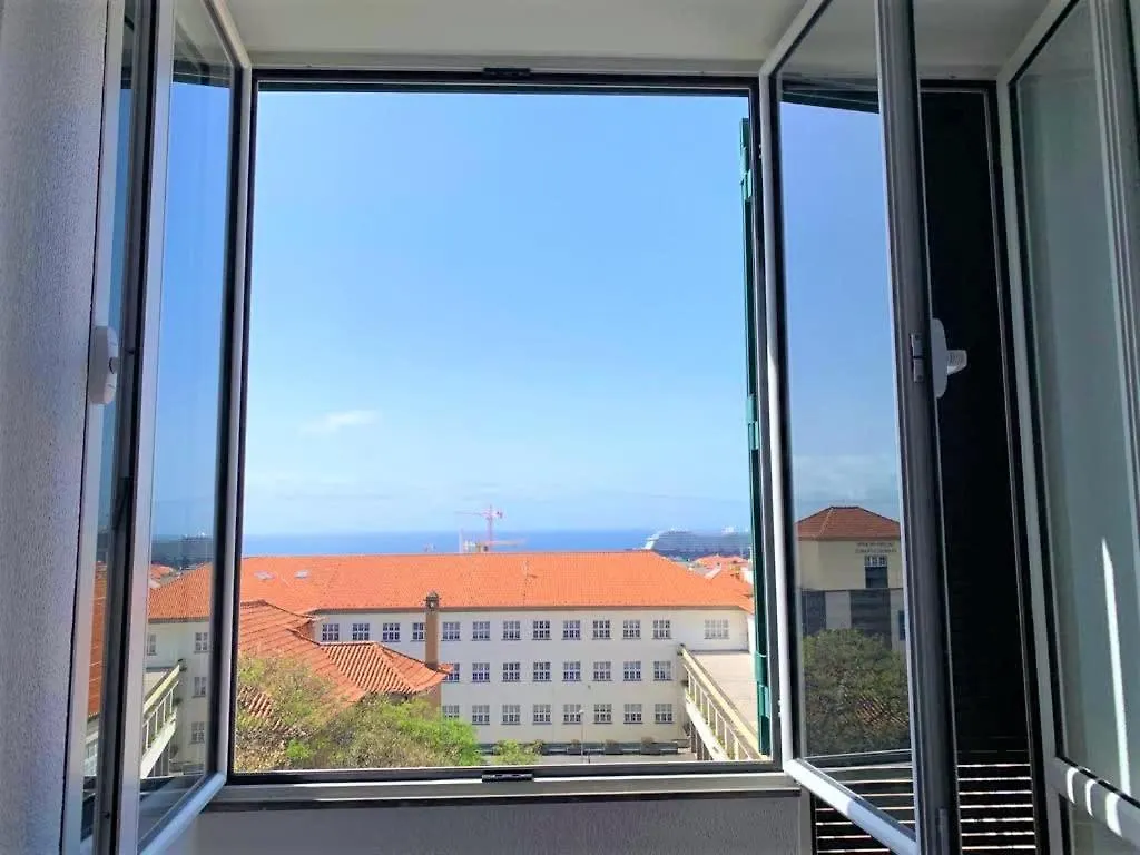 Madeira, 3 Bedroom Apartment With Ocean Views In Funchal Portogallo